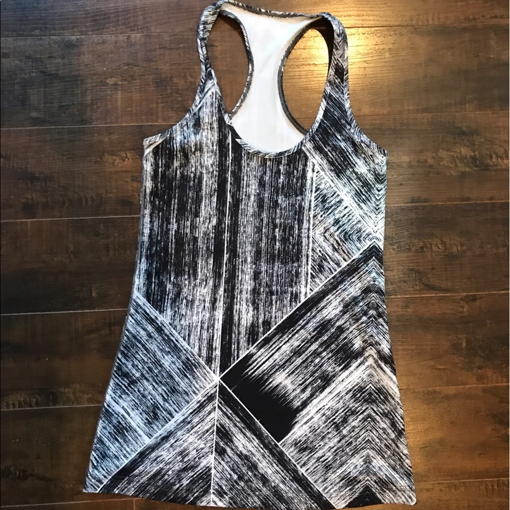 Lululemon tank