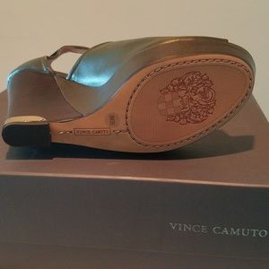 Vince Camuto