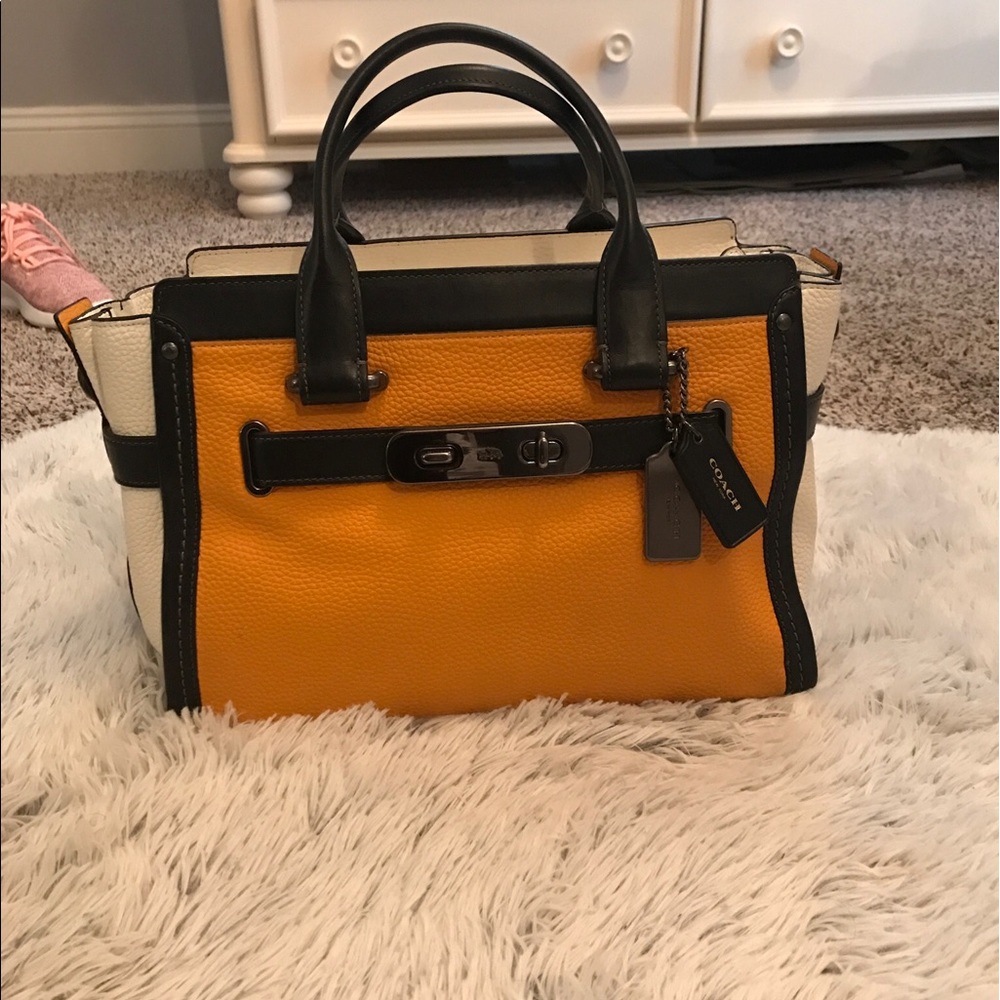 Coach colorblock Swagger Bag