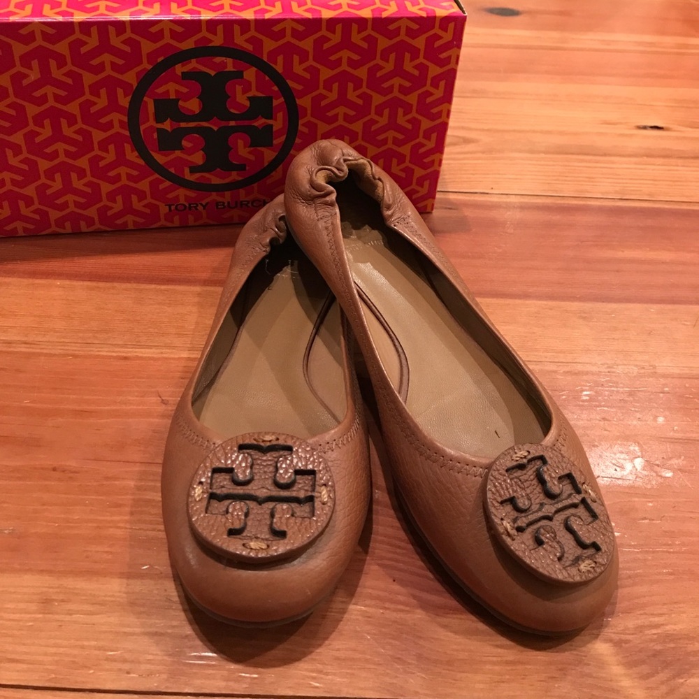 TORY BURCH REVA TUMBLED LEATHER BALLERINA FLAT