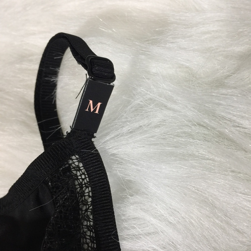 Victoria's Secret Black Wrap Bralette Medium M VS - Picture 2 of 4