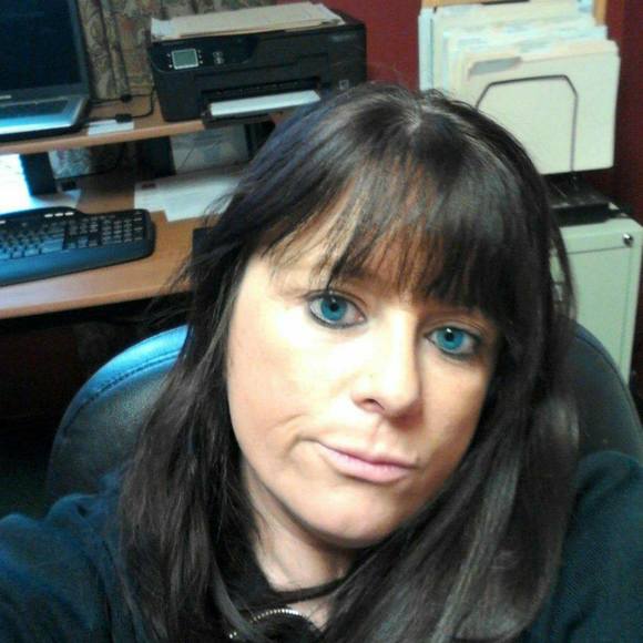 Meet your Posher, Tricia - Picture 1 of 1