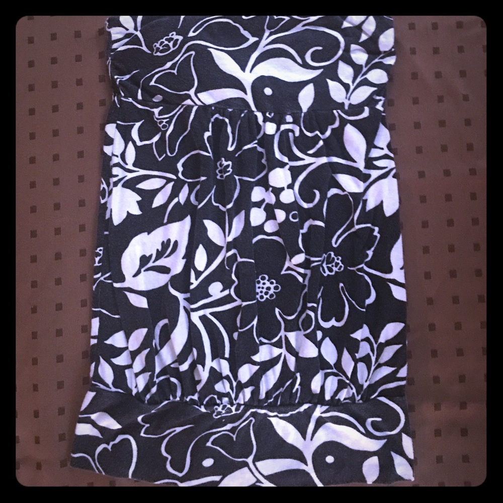 A&E FLORAL B&W TUBE TOP!!