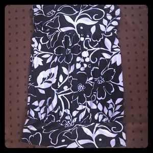 A&E FLORAL B&W TUBE TOP!!