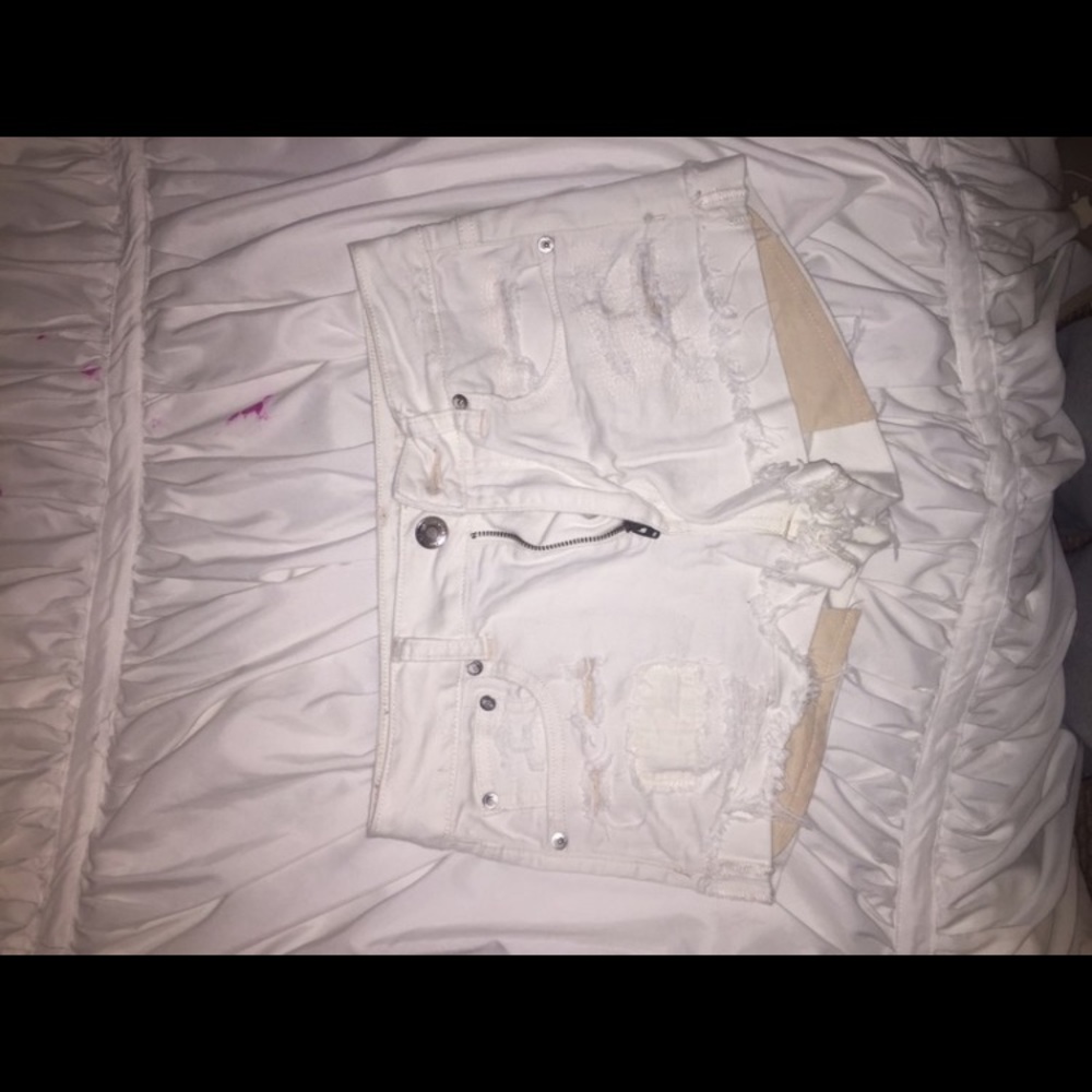 white high waisted denim shorts