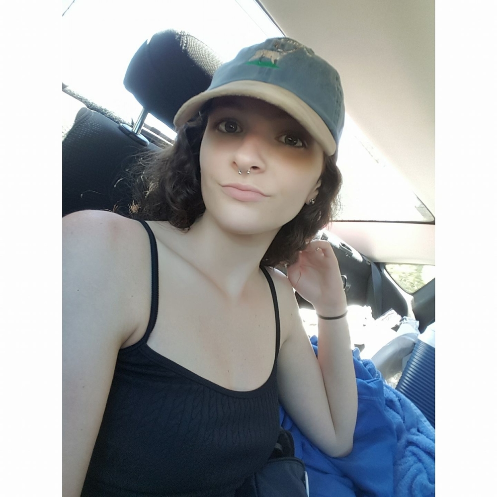 Meet your Posher, Courtney