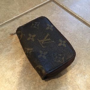 Louis Vuitton key holder