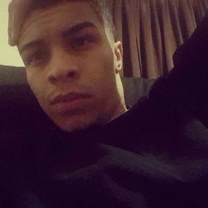 Meet your Posher, Devin