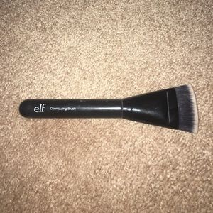 Elf Contouring Brush