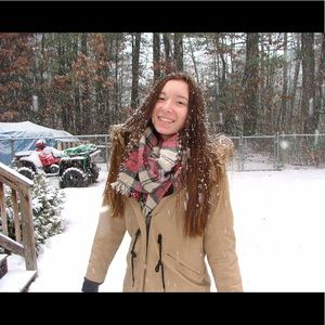 Meet your Posher, Josalyn