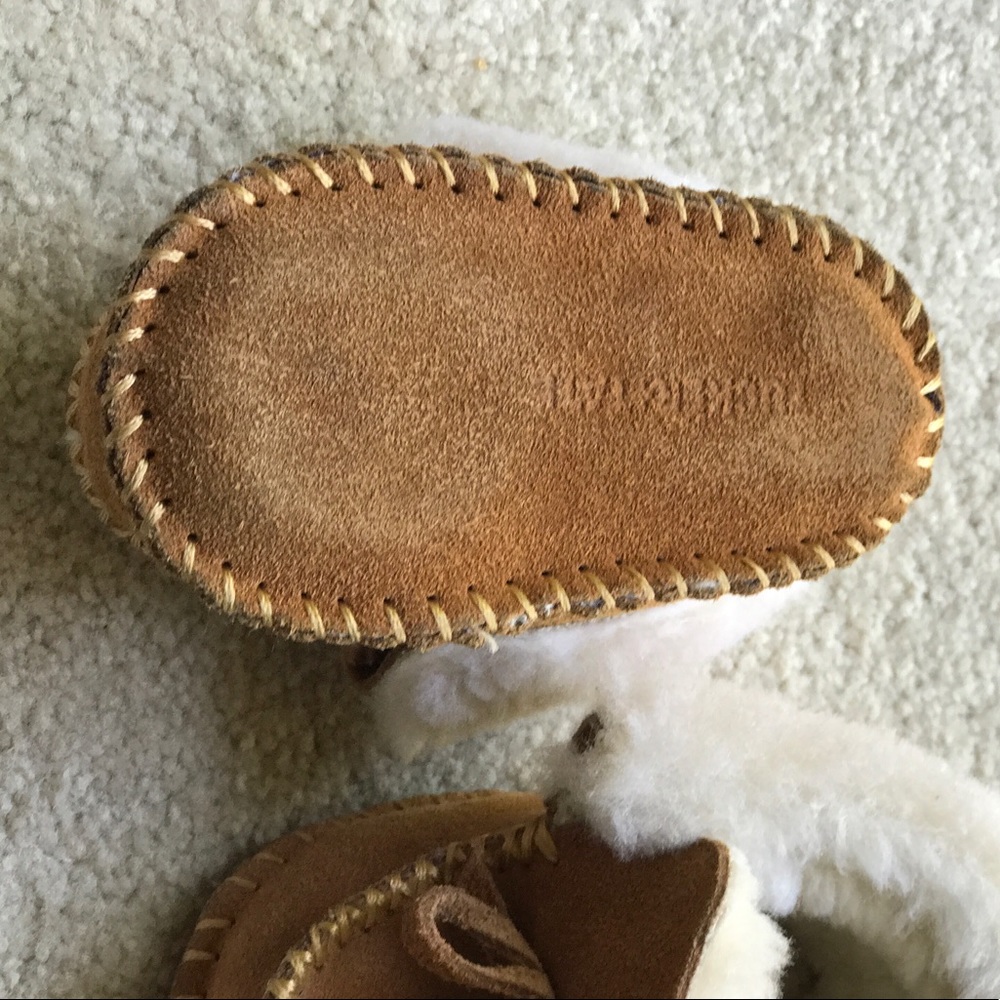 Tucker + Tate Infant Suede Moccasins - Picture 2 of 2