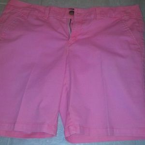 AMERICAN EAGLE SHORT