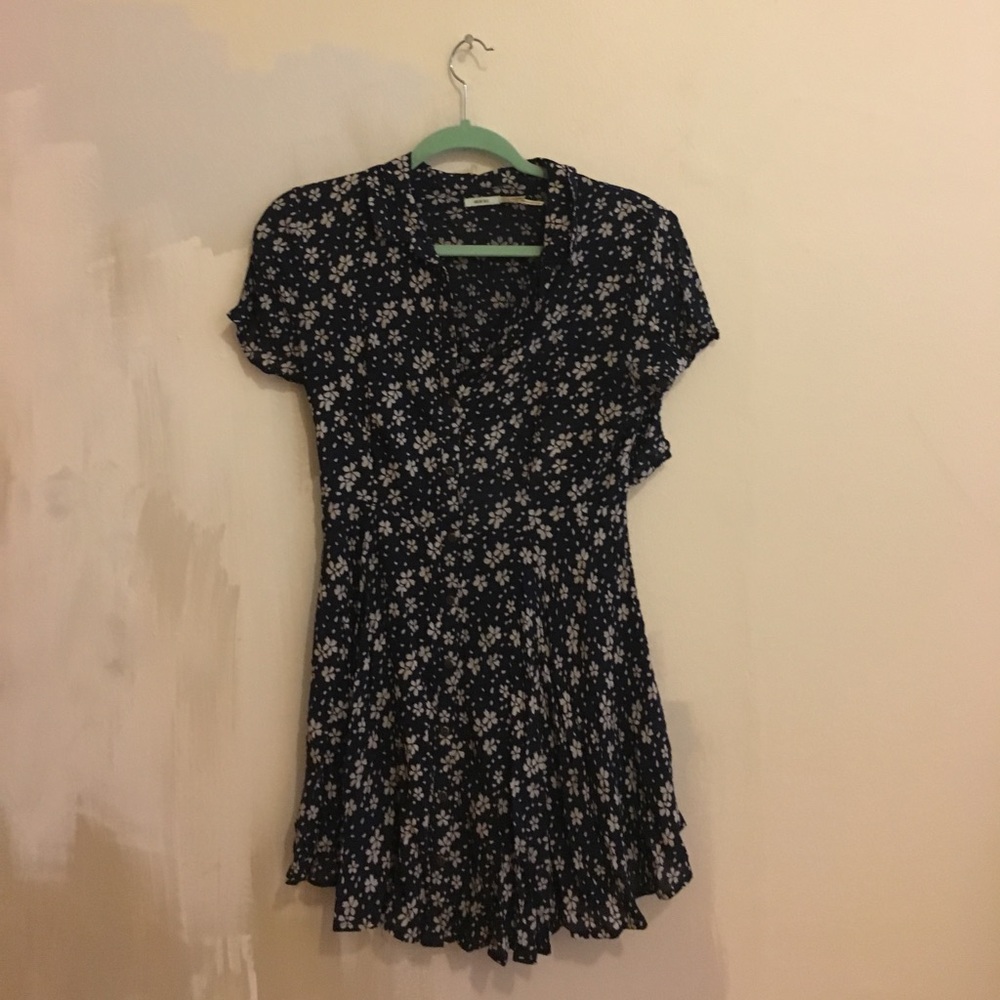 Floral dress with open back detail