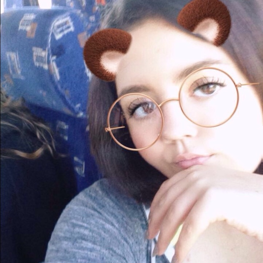 Meet your Posher, Kyla