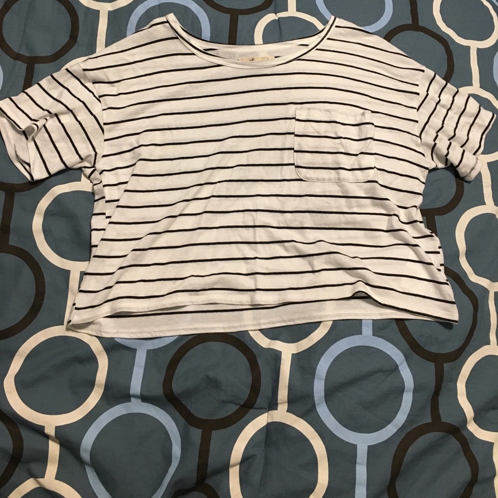 Black and white stripped crop top