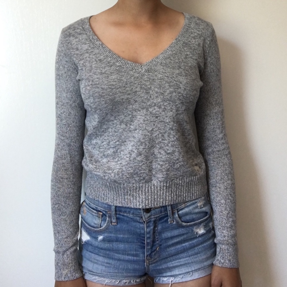 Abercrombie & Fitch V-neck long sleeve top