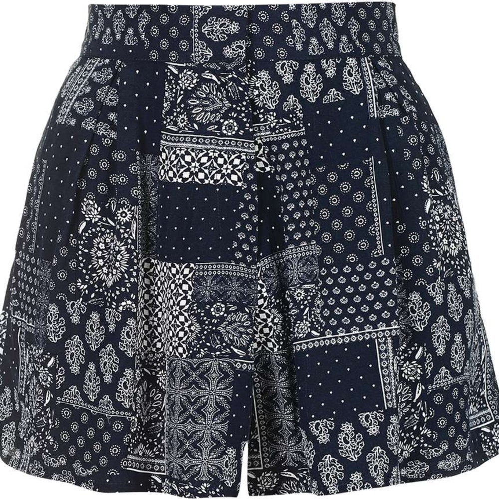 NWT Topshop Bandana Print Shorts