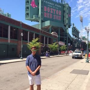 Meet your Posher, Evan