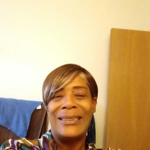 Meet your Posher, Annie