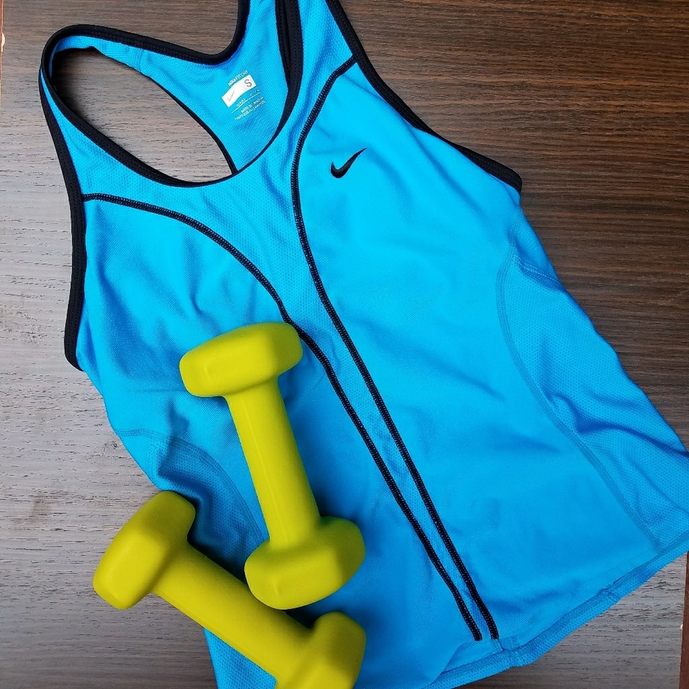 NIKE Dri Fit Running Workout Racerback Tank