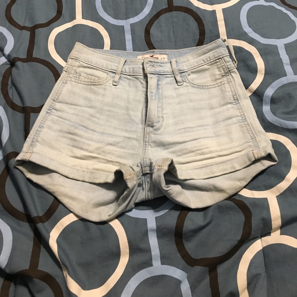 Hollister high waisted shorts