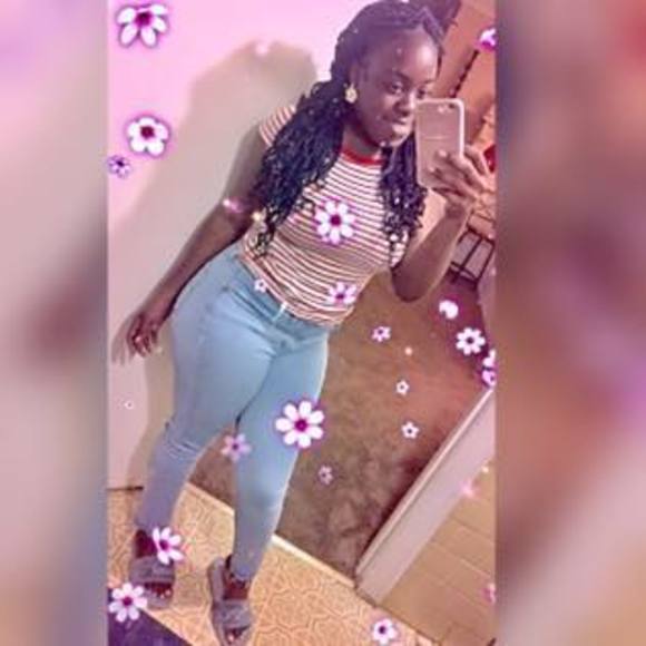 Meet your Posher, Yolinda - Picture 1 of 1