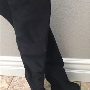 High heel boots