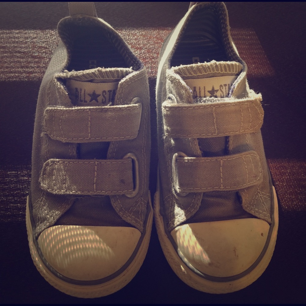 Kids converse sneakers