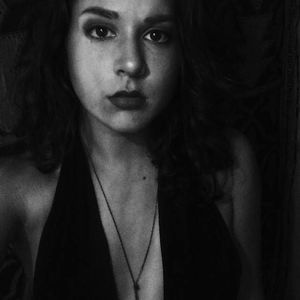 Meet your Posher, Nora