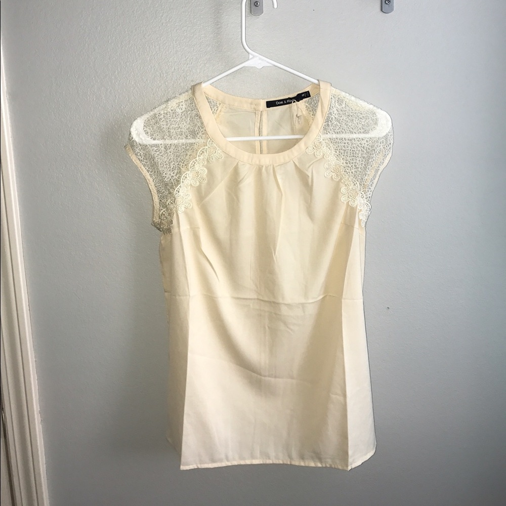 Gorgeous Cream Lace Top