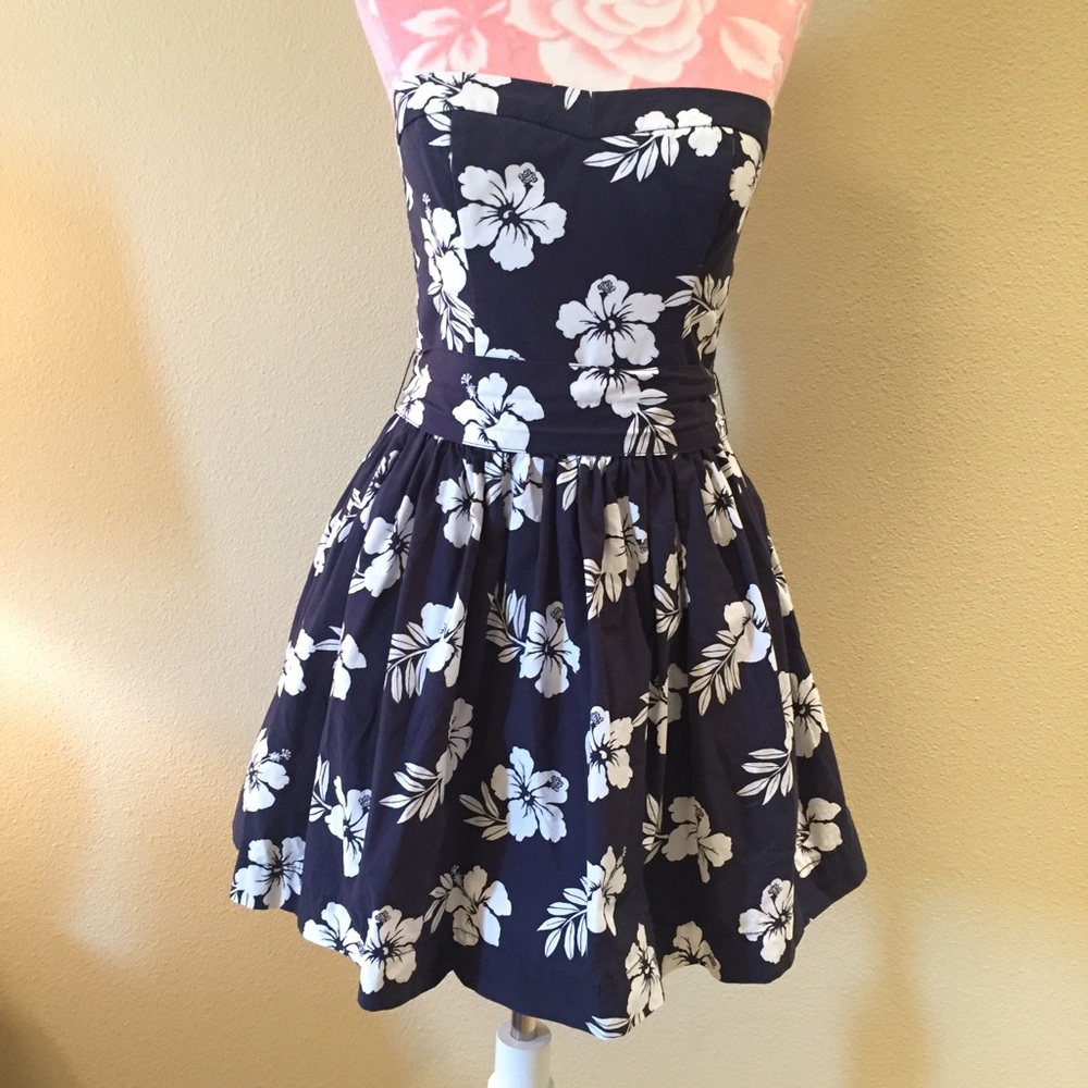 Hollister Floral Hawaiian Summer Dress