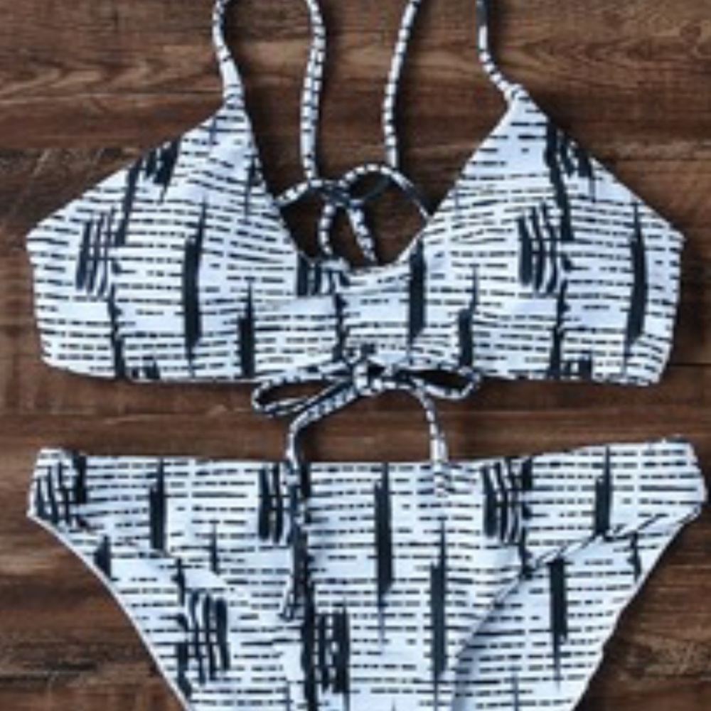 Black and white patterned bikini