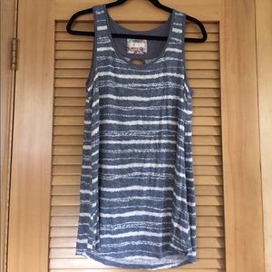 Cupio Keyhole Back Tank