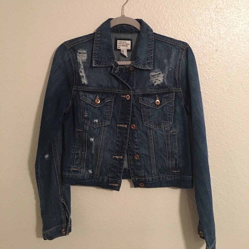 ❗️SOLD❗️Cropped jean jacket