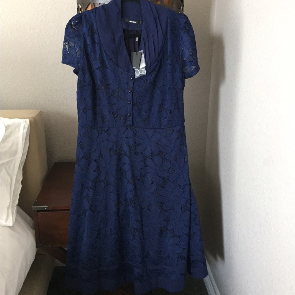Navy dress. 1940's style swing dress, never worn!