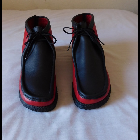 Leather! Gorgeous Red/Black Wallabies Booties main image 5