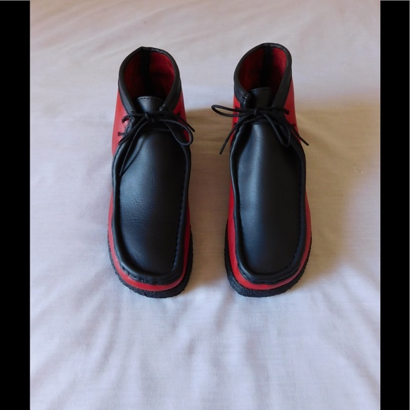 Leather! Gorgeous Red/Black Wallabies Booties main image 4