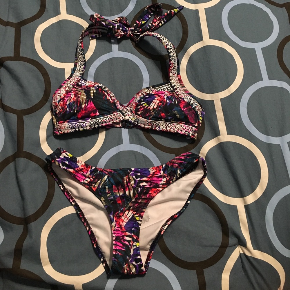 VS Pink multicolor bikini set