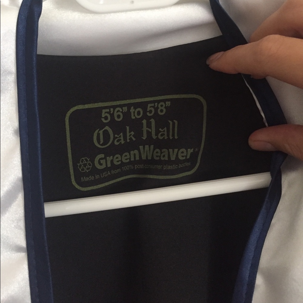 Graduation Robe - Picture 3 of 4