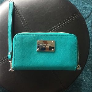 Authentic Michael Kors wristlet