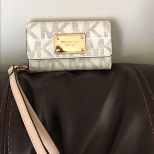 MK wallet