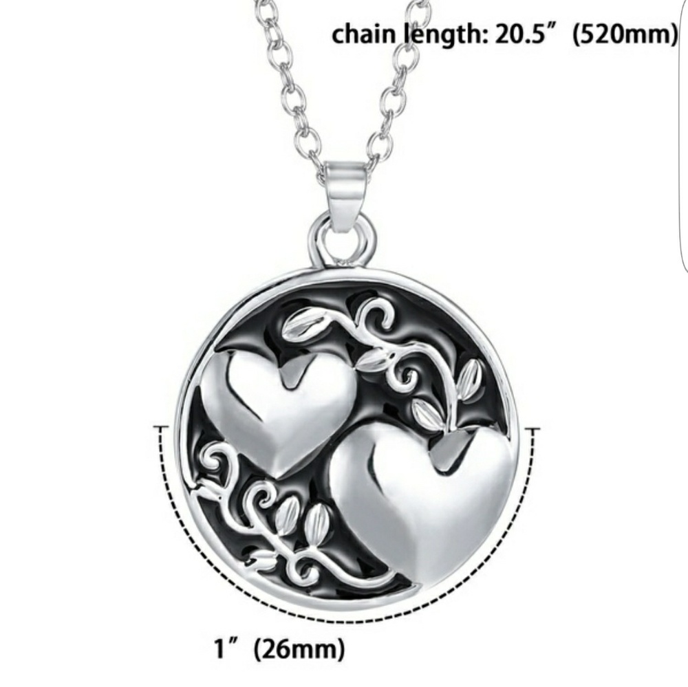 Silver Sister Necklace Love 3d Heart Double Sided Pendant Neckace NWT - Picture 1 of 7
