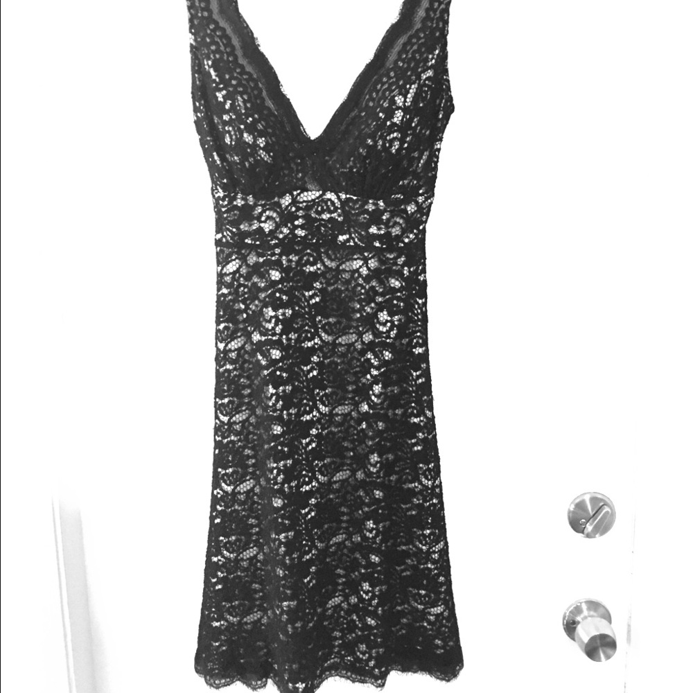 🔥Moving Sale🔥beautiful Black lace dress