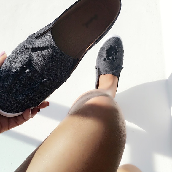 💝💕Last 1 {6}Black Denim Ruffled Slip-On Sneakers - Picture 6 of 6