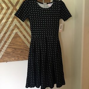 Lularoe XS Amelia NWT