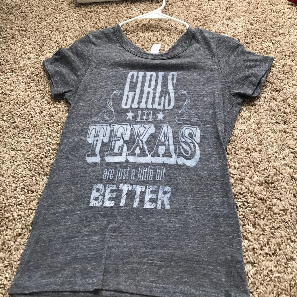 Graphic tee