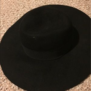 Black floppy hat