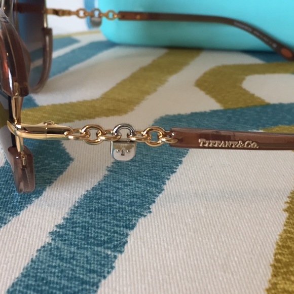 Tiffany sunglasses ๐ - Picture 3 of 6