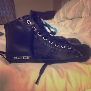 Reebok powerlift shoe