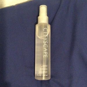 MARY KAY Cityscape Dry Oil Mist 5oz.